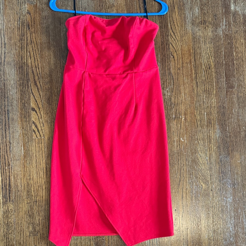 Lulu's Strapless Scarlet Midi Dress